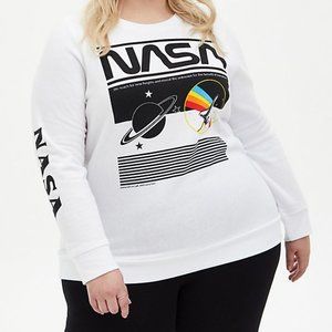 NWT Torrid NASA White Crew Sweatshirt SZ 3